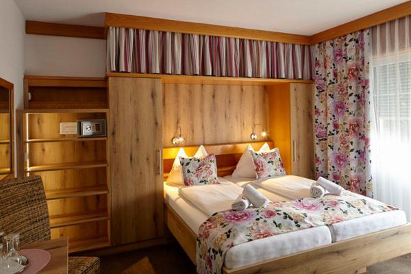 Pension Haus Aschgan Φίλλαχ Εξωτερικό φωτογραφία
